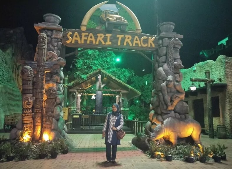 alamat trans studio makassar, fasilitas trans studio makassar, harga tiket masuk trans studio makassar, harga tiket trans studio makassar, htm trans studio makassar, jam buka trans studio makassar, lokasi trans studio makassar, objek wisata trans studio makassar, rute trans studio makassar, trans studio makassar, wahana trans studio makassar, 15+ wahana trans studio makassar: harga tiket masuk, fasilitas, promo
