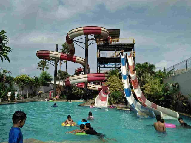 balong waterpark, balong waterpark bantul, balong waterpark jogja, fasilitas balong waterpark, harga tiket balong waterpark, lokasi balong waterpark, permainan balong waterpark, tiket balong waterpark, tiket masuk balong waterpark, wahana balong waterpark, balong waterpark jogja: harga tiket, wahana permainan, aktivitas seru dll
