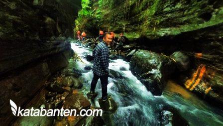 daya tarik objek wisata taman hutan raya banten