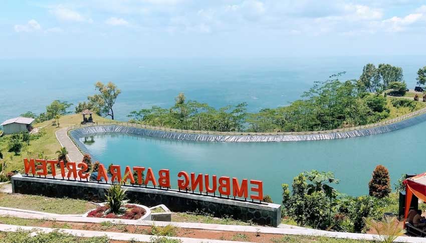 Embung Batara Sriten: Puncak Tertinggi di Gunung Kidul yg Eksotis