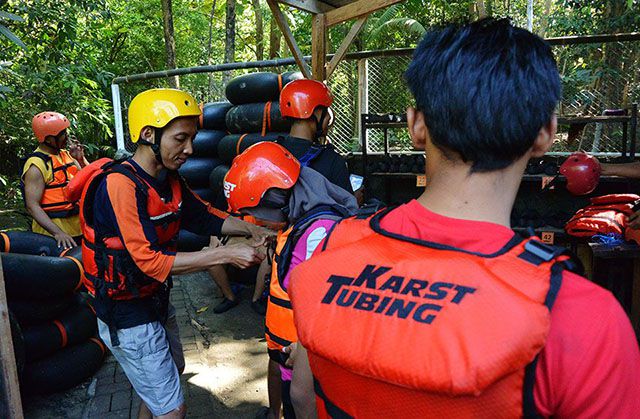 aktivitas karst tubing sedayu, fasilitas karst tubing sedayum, karst tubing sedayu, lokasi karst tubing sedayum harga tiket karst tubing sedayu, paket karst tubing sedayu, paket wisata karst tubing sedayu, tiket masuk karst tubing sedayu, karst tubing sedayu: harga tiket, daya tarik, fasilitas, aktivitas dll