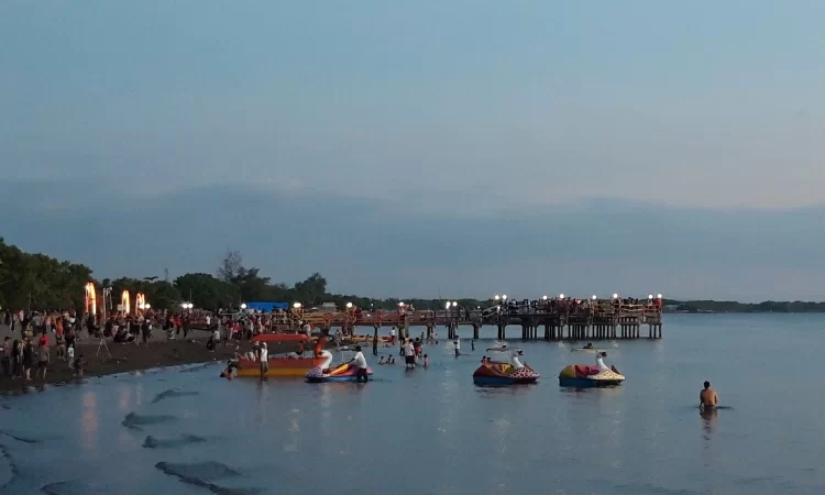 aktivitas di pantai akkarena, alamat pantai akkarena, harga tiket masuk pantai akkarena, jam buka pantai akkarena, keindahan pantai akkarena, lokasi pantai akkarena, pantai akkarena, pantai akkarena makassar, pantai akkarena sulawesi selatan, rute pantai akkarena, pantai akkarena: harga tiket, aktivitas seru, daya tarik, wahana bermain dll