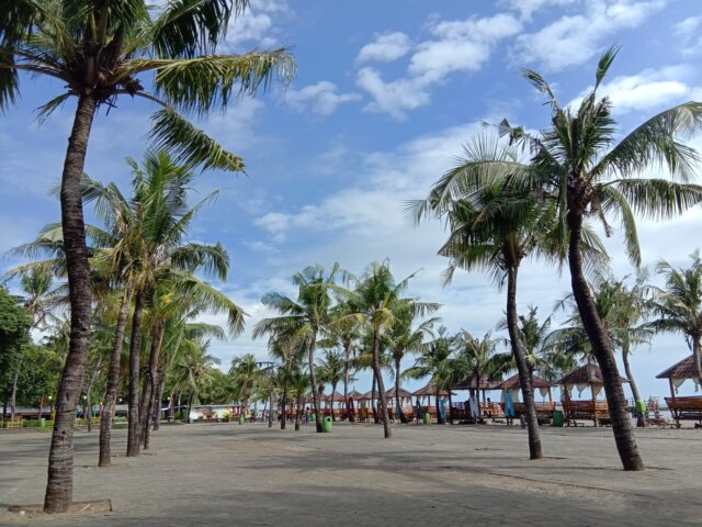 aktivitas di pantai akkarena, alamat pantai akkarena, harga tiket masuk pantai akkarena, jam buka pantai akkarena, keindahan pantai akkarena, lokasi pantai akkarena, pantai akkarena, pantai akkarena makassar, pantai akkarena sulawesi selatan, rute pantai akkarena, pantai akkarena: harga tiket, aktivitas seru, daya tarik, wahana bermain dll