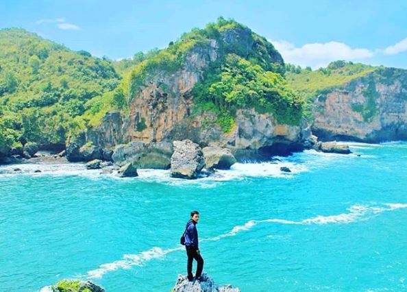 fasilitas pantai gesing, harga tiket pantai gesing, kuliner di pantai gesing, lokasi pantai gesing, objek wisata pantai gesing, pantai gesing, pantai gesing gunung kidul, pantai gesing jogja, penginapan pantai gesing, rute menuju pantai gesing, tiket masuk pantai gesing, wisata pantai gesing, pantai gesing, harga tiket, fasilitas, aktivitas seru & daya tarik!