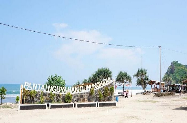 alamat pantai nguyahan, fasilitas pantai nguyahan, harga tiket masuk pantai nguyahan, lokasi pantai nguyahan, pantai nguyahan, rute lokasi pantai nguyahan, rute pantai nguyahan, spot foto pantai nguyahan, tiket masuk pantai nguyahan, wahana pantai nguyahan, pantai nguyahan ‘pasir putih’: harga tiket, daya tarik, aktivitas dll