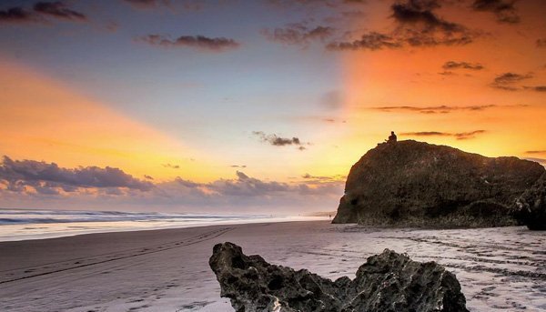 aktivitas pantai parangendog, fasilitas pantai parangendog, foto pantai parangendog, keindahan pantai parangendog, lokasi pantai parangendog, pantai parang endog, pantai parangendog, pantai parangendog gunungkidul, paralayang pantai parangendog, wahana pantai parangendog, wisata pantai parangendog, pantai parangendog: harga tiket, daya tarik, aktivitas seru dll