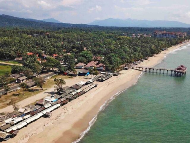aktivitas pantai sambolo, harga tiket masuk pantai sambolo, letak pantai sambolo, lokasi pantai sambolo, pantai sambolo, pantai sambolo banten, rute pantai sambolo, pantai sambolo banten, harga tiket, wahana, aktivitas seru & fasilitas