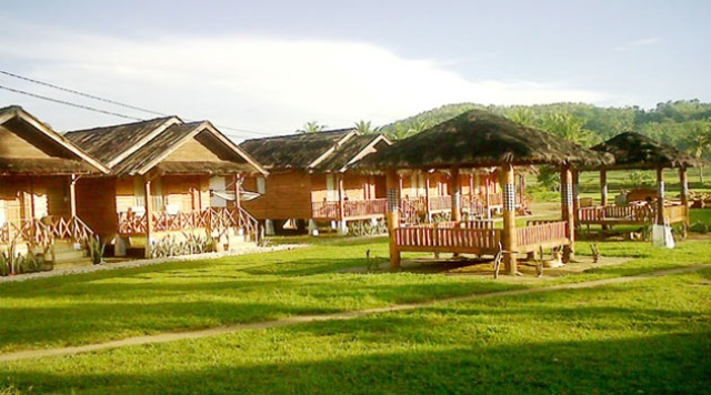 keindahan pantai sawarna, objek wisata pantai sawarna, pantai sawarna, pesona pantai sawarna, sawarna, wisata pantai sawarna, pantai sawarna banten: lokasi, harga tiket masuk, daya tarik dll, Menuju Pantai Sawarna, Keindahan Pantai  Sawarna, Penginapan di Sekitar Pantai, Rute Menuju Lokasi