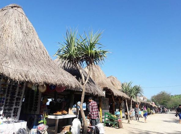 aktivitas seru pantai sepanjang, alamat pantai sepanjang, fasilitas pantai sepanjang, harga tiket pantai sepanjang, lokasi pantai sepanjang, pantai sepanjang, sepanjang beach, tiket masuk pantai sepanjang, pantai sepanjang: harga tiket, daya tarik, aktivitas seru, fasilitas!