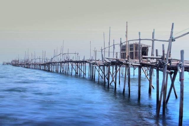 alamat pantai tanjung pasir, fasilitas pantai tanjung pasir, kegiatan pantai tanjung pasir, liburan pantai tanjung pasir, lokasi pantai tanjung pasir, objek wisata pantai tanjung pasir, pantai tanjung pasir, wisata pantai tanjung pasir, pantai tanjung pasir teluk naga: harga tiket, daya tarik, fasilitas dll