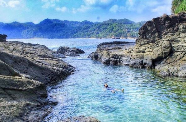 fasilitas pantai wedi ombo, harga tiket pantai wedi ombo, kuliner di pantai wedi ombo, lokasi pantai wedi ombo, lokasi pantai wediombo, pantai wedi ombo, pantai wediombo, penginapan di pantai wedi ombo, tiket masuk pantai wediombo, tiket pantai wedi ombo, wediombo, wisata pantai wedi ombo, pantai wedi ombo gunungkidul: harga tiket, daya tarik, aktivitas seru dll