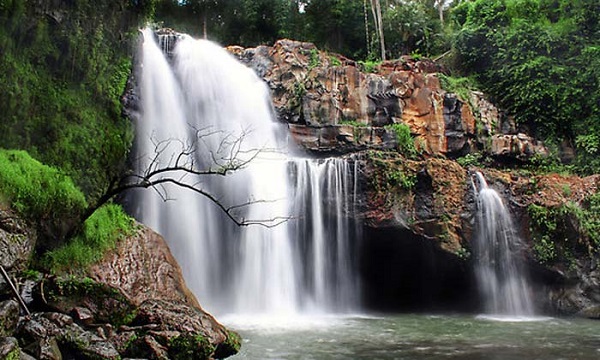 Pasar Seni Sukawati, Tempat Beli Oleh-oleh, Tips Membeli, Objek Wisata di Dekatnya!
