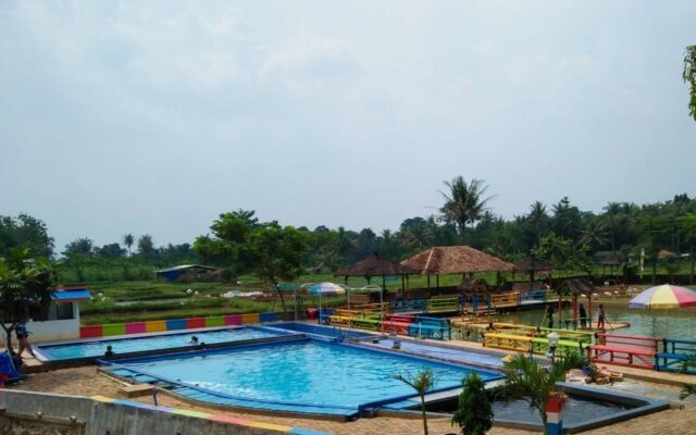 bermain di taman herbal insani, fasilitas taman herbal insani, harga tiket masuk taman herbal insani, letak taman herbal insani, lokasi taman herbal insani, taman herbal insani, taman herbal insani depok, tiket masuk taman herbal insani, wahana taman herbal insani, wisata taman herbal insani, taman herbal insani: harga tiket, wahana, fasilitas, daya tarik dll