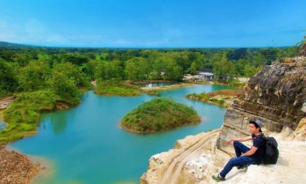 alamat telaga biru jogja, foto telaga biru jogja, harga tiket masuk telaga biru jogja, jalan menuju telaga biru jogja, keindahan telaga biru jogja, lokasi telaga biru jogja, peta telaga biru jogja, rute menuju ke telaga biru jogja, rute telaga biru jogja, telaga biru jogja, telaga biru sukoharjo, wisata alam telaga biru jogja, wisata telaga biru jogja, telaga biru semin jogja: harga tiket, fasilitas, daya tarik, rute lokasi dll