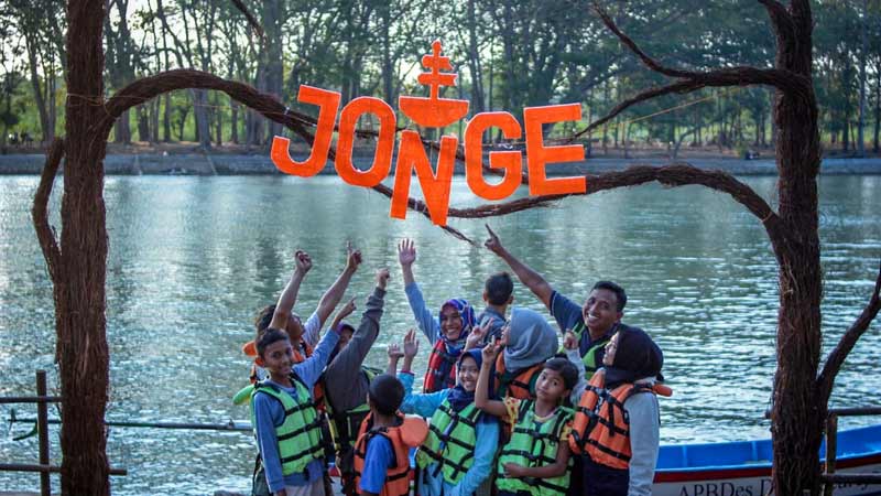 fasilitas telaga jonge, lokasi telaga jonge, objek wisata telaga jonge, rute menuju telaga jonge, telaga jonge, telaga jonge gunung kidul, telaga jonge jogja, tiket telaga jonge, wisata telaga jonge, telaga jonge: bukan cuma wisata air, juga ada pasar digital hits