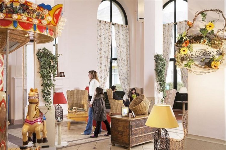 budget hotel dekat disneyland paris, hotel dekat disneyland paris, hotel dekat disneyland paris murah, hotel di dekat disneyland paris, hotel di disneyland paris, hotel di paris, hotel di prancis, hotel disekitar disneyland paris, hotel murah dekat disneyland paris, the best! 6 rekomendasi hotel dekat disneyland paris yang murah & nyaman!