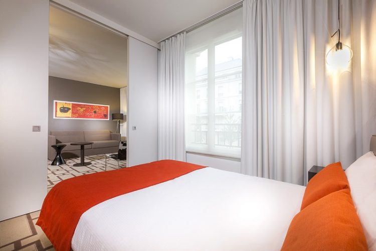 budget hotel dekat disneyland paris, hotel dekat disneyland paris, hotel dekat disneyland paris murah, hotel di dekat disneyland paris, hotel di disneyland paris, hotel di paris, hotel di prancis, hotel disekitar disneyland paris, hotel murah dekat disneyland paris, the best! 6 rekomendasi hotel dekat disneyland paris yang murah & nyaman!