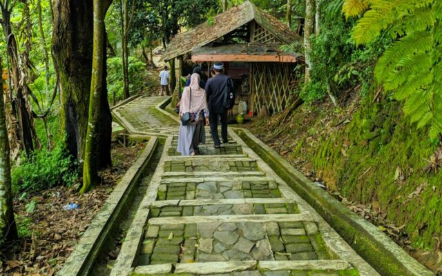 air terjun curug cigamea, alamat curug cigamea, curug cigamea, curug cigamea bogor, curug cigamea jawa barat, gambar curug cigamea, harga tiket masuk curug cigamea, htm curug cigamea, keindahan curug cigamea, objek wisata curug cigamea, rute curug cigamea, wisata alam curug cigamea, wisata curug cigamea, top 10+ foto curug cigamea bogor harga tiket, rute, aktivitas seru, daya tarik