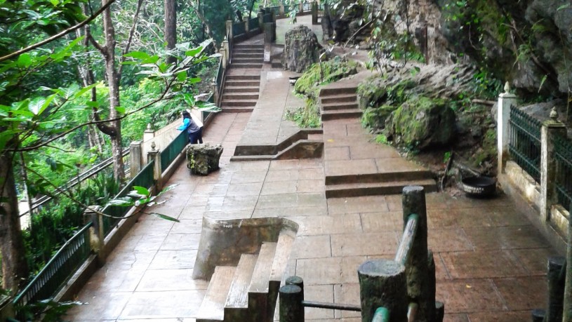 goa selarong, gua selarong, harga tiket masuk gua selarong, keindahan air terjun di gua selarong, keindahan gua selarong, lokasi gua selarong, rute menuju gua selarong, sejarah gua selarong, wisata sejarah gua selarong, top 10+ foto gua selarong bantul: harga tiket, fasilitas, wahana, daya tarik dll