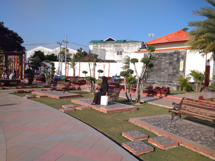 aktivitas taman pecut, daya tarik taman pecut, kegiatan seru di taman pecut, taman pecut, taman pecut blitar, wisata taman pecut, top 10+ foto taman pecut kota blitar: aktivitas seru & daya tarik nan cantik!