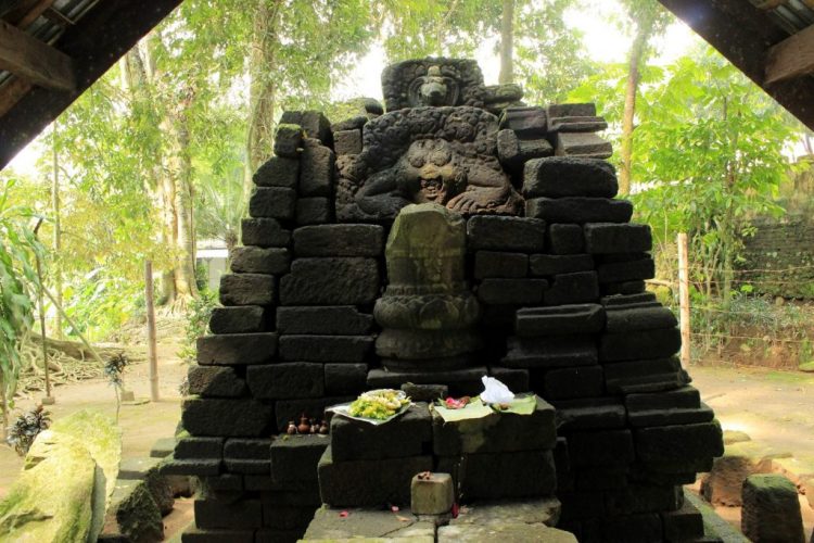 harga tiket masuk telaga rambut monte, keunikan telaga rambut monte, lokasi telaga rambut monte, objek wisata telaga rambut monte, pesona telaga rambut monte, telaga rambut monte, telaga rambut monte blitar, tiket telaga rambut monte, wisata telaga rambut monte, top 10+ foto telaga rambut monte blitar: harga tiket, daya tarik, bak kristal!