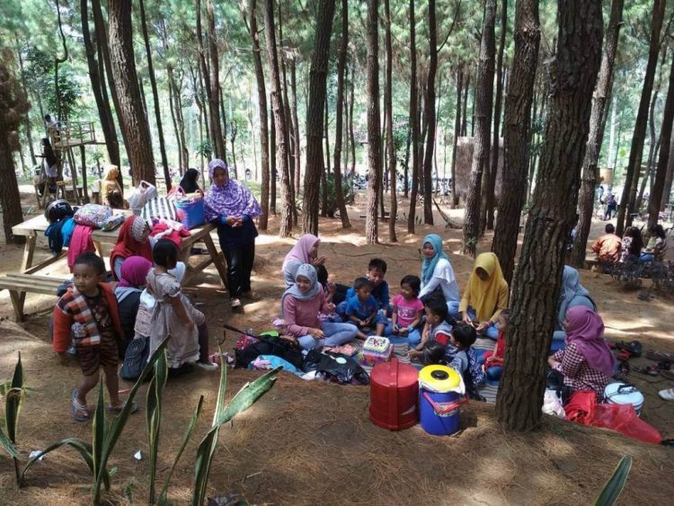 daya tarik hutan pinus gogoniti, fasilitas hutan pinus gogoniti, harga tiket hutan pinus gogoniti, hutan pinus gogoniti, kegiatan seru di hutan pinus gogoniti, wahana hutan pinus gogoniti, wisata hutan pinus gogoniti, top 10+ foto wisata hutan pinus gogoniti: harga tiket, wahana instagramable