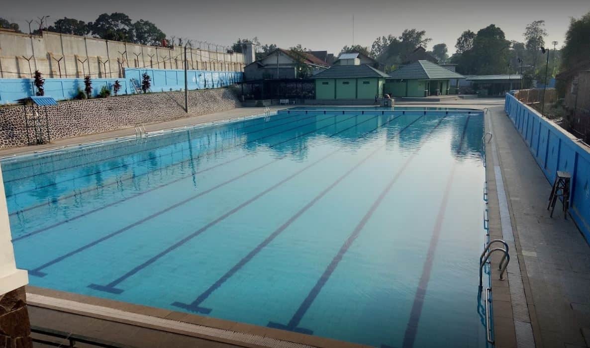 top 12+ kolam renang di cimahi terbesar & terbaik, wahana waterpark lengkap!
