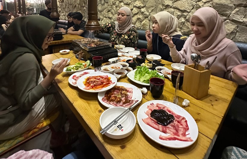 all you can eat di makassar, auce di makassar, ayce di makassar, resto all you can eat di makassar, restoran all you can eat di makassar, restoran auce di makassar, restoran ayce di makassar, tempat makan all you can eat di makassar, top 12+ restoran all you can eat di makassar, ayce yang paling enak!