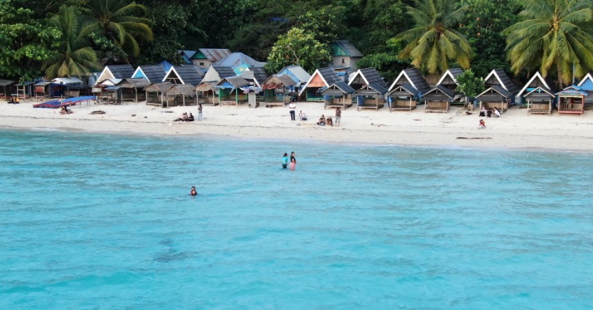 tempat wisata bahari di sulawesi tenggara, wisata bahari di sulawesi tenggara, top 12+ tempat wisata bahari di sulawesi tenggara terbaik & terindah!
