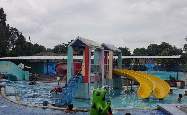 kolam renang di boyolali, tempat wisata di boyolali, wahana air di boyolali, waterboom di boyolali, waterpark di boyolali, wisata di boyolali, wisata keluarga di boyolali, top 15+ kolam renang di boyolali terbesar & terbaik, waterpark, waterboom seru!