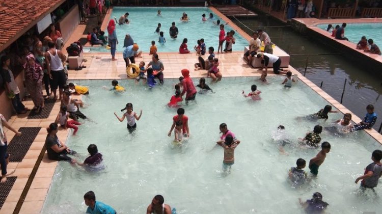 kolam renang di boyolali, tempat wisata di boyolali, wahana air di boyolali, waterboom di boyolali, waterpark di boyolali, wisata di boyolali, wisata keluarga di boyolali, top 15+ kolam renang di boyolali terbesar & terbaik, waterpark, waterboom seru!