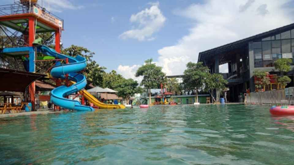 kolam renang di boyolali, tempat wisata di boyolali, wahana air di boyolali, waterboom di boyolali, waterpark di boyolali, wisata di boyolali, wisata keluarga di boyolali, top 15+ kolam renang di boyolali terbesar & terbaik, waterpark, waterboom seru!