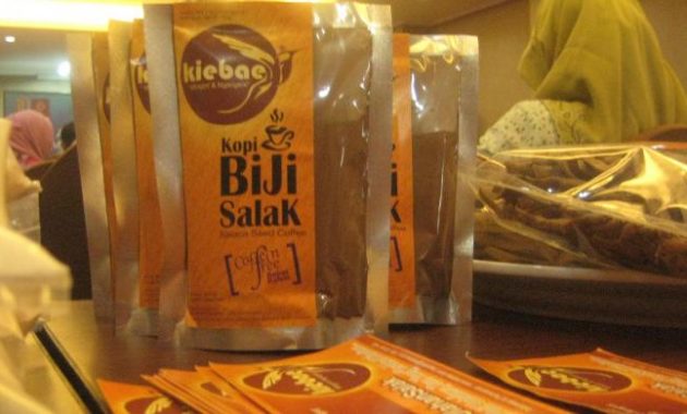 cemilan khas banjarnegara, jajanan khas banjarnegara, khas banjarnegara, makanan khas banjarnegara, oleh-oleh khas banjarnegara, top 15+ oleh-oleh khas banjarnegara yang wajib dibeli, makanan & souvenir