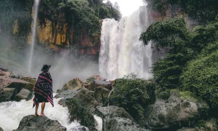 air terjun cianjur, air terjun di cianjur, curug cianjur, curug di cianjur, keindahan curug di cianjur, tempat wisata di cianjur, wisata air terjun di cianjur, wisata alam di cianjur, wisata curug di cianjur, top 18+ curug di cianjur terbaik & terhits, air terjun dengan view spektakuler!