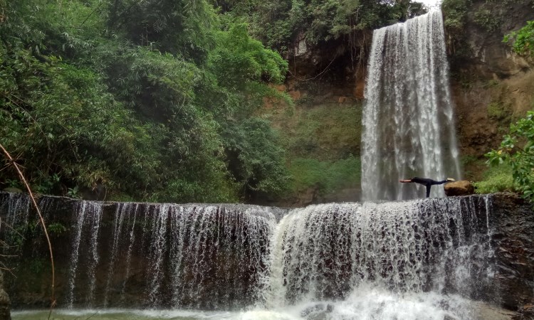 air terjun cianjur, air terjun di cianjur, curug cianjur, curug di cianjur, keindahan curug di cianjur, tempat wisata di cianjur, wisata air terjun di cianjur, wisata alam di cianjur, wisata curug di cianjur, top 18+ curug di cianjur terbaik & terhits, air terjun dengan view spektakuler!