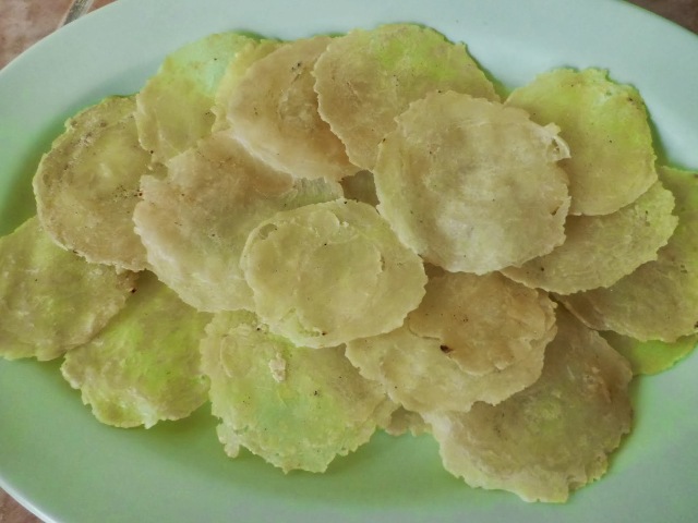 buah tangan khas depok, cemilan khas depok, jajanan khas depok, khas depok, makanan khas depok, oleh-oleh khas depok, top 18+ oleh-oleh khas depok terpopuler yang wajib dibawa pulang!