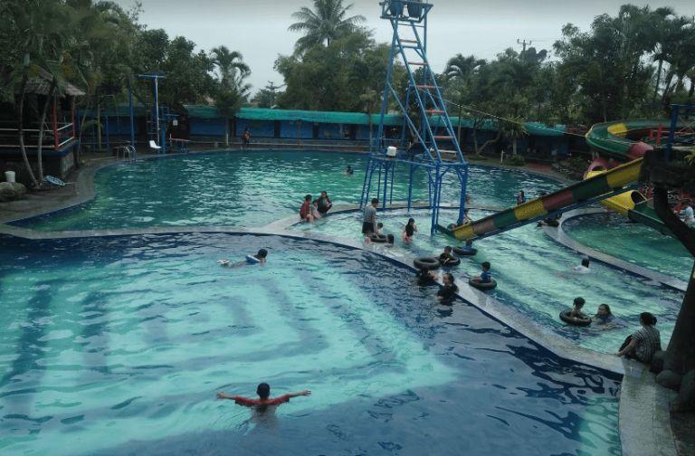 kolam renang cianjur, kolam renang di cianjur, kolam renang terbaik di cianjur, tempat berenang di cianjur, wahana kolam renang di cianjur, waterboom di cianjur, waterpark di cianjur, wisata keluarga di cianjur, wisata kolam renang di cianjur, top 19+ waterpark & kolam renang di cianjur terbesar & terbaik, harga tiket masuk!