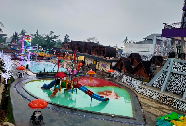 Top 19+ Waterpark & Kolam Renang di Cianjur Terbesar & Terbaik, Harga Tiket Masuk!