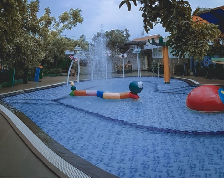 kolam renang cianjur, kolam renang di cianjur, kolam renang terbaik di cianjur, tempat berenang di cianjur, wahana kolam renang di cianjur, waterboom di cianjur, waterpark di cianjur, wisata keluarga di cianjur, wisata kolam renang di cianjur, top 19+ waterpark & kolam renang di cianjur terbesar & terbaik, harga tiket masuk!
