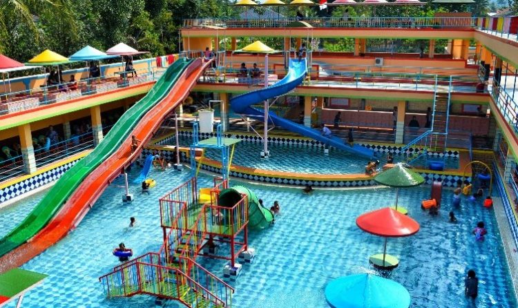kolam renang cianjur, kolam renang di cianjur, kolam renang terbaik di cianjur, tempat berenang di cianjur, wahana kolam renang di cianjur, waterboom di cianjur, waterpark di cianjur, wisata keluarga di cianjur, wisata kolam renang di cianjur, top 19+ waterpark & kolam renang di cianjur terbesar & terbaik, harga tiket masuk!