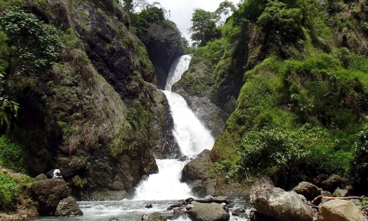 air terjun di garut, air terjun terbaik di garut, curug di garut, curug garut, curug indah di garut, curug terbaik di garut, rekreasi di garut, wisata alam di garut, wisata curug di garut, top 20+ curug di garut terbaik & terhits, keindahan air terjun nan spektakuler!