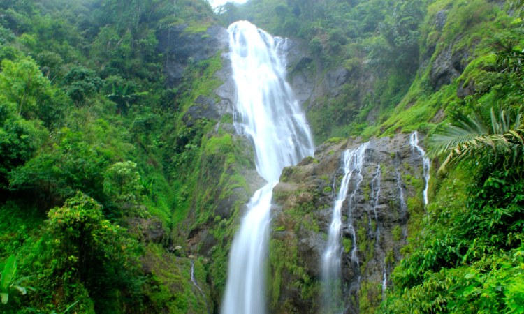air terjun di garut, air terjun terbaik di garut, curug di garut, curug garut, curug indah di garut, curug terbaik di garut, rekreasi di garut, wisata alam di garut, wisata curug di garut, top 20+ curug di garut terbaik & terhits, keindahan air terjun nan spektakuler!