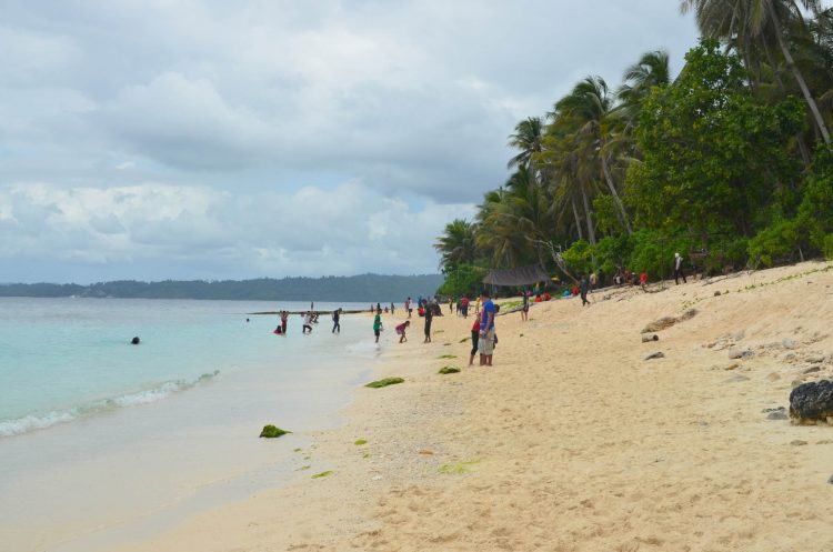 air terjun di banggai kepulauan, destinasi wisata di banggai kepulauan, objek wisata di banggai kepulauan, pantai di banggai kepulauan, tempat wisata di banggai kepulauan, wisata di banggai kepulauan, top 21+ tempat wisata di banggai kepulauan terbaik & hits dikunjungi