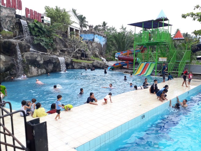 Top 22+ Kolam Renang di Purwokerto Banyumas Terbaik & Terlengkap!