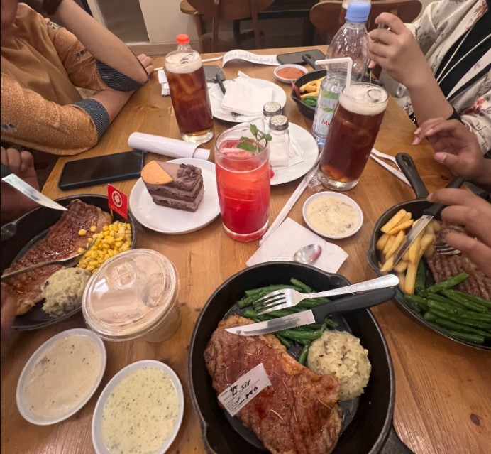 cafe di bsd, kuliner di bsd, kuliner enak di bsd, resto di bsd, restoran di bsd, rumah makan di bsd, tempat makan di bsd, tempat makan enak di bsd, wisata kuliner di bsd, top 24+ restoran tempat makan enak di bsd, cafe buat wisata kuliner