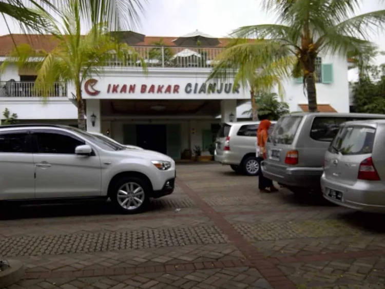 cafe di bsd, kuliner di bsd, kuliner enak di bsd, resto di bsd, restoran di bsd, rumah makan di bsd, tempat makan di bsd, tempat makan enak di bsd, wisata kuliner di bsd, top 24+ restoran tempat makan enak di bsd, cafe buat wisata kuliner