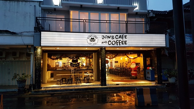 cafe di sidoarjo, kuliner di sidoarjo, restoran di sidoarjo, tempat makan di sidoarjo, tempat makan enak di sidoarjo, tempat wisata kuliner di sidoarjo, warung makan di sidoarjo, wisata kuliner di sidoarjo, top 24+ tempat makan di sidoarjo yang paling enak, restoran legend!