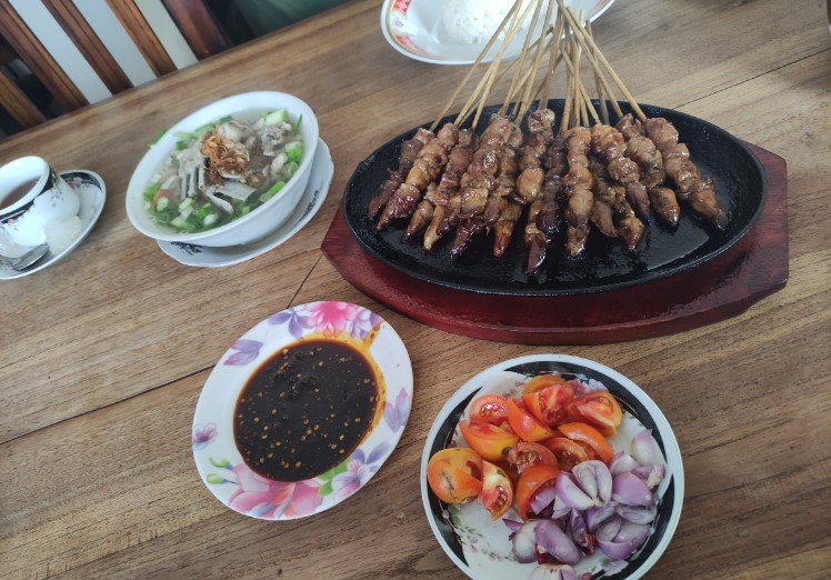 kuliner enak di brebes, resto di brebes, restoran di brebes, rumah makan di brebes, tempat makan di brebes, tempat makan enak di brebes, tempat wisata kuliner di brebes, top 25+ tempat makan di brebes yang enak, restoran, wisata kuliner legendaris!
