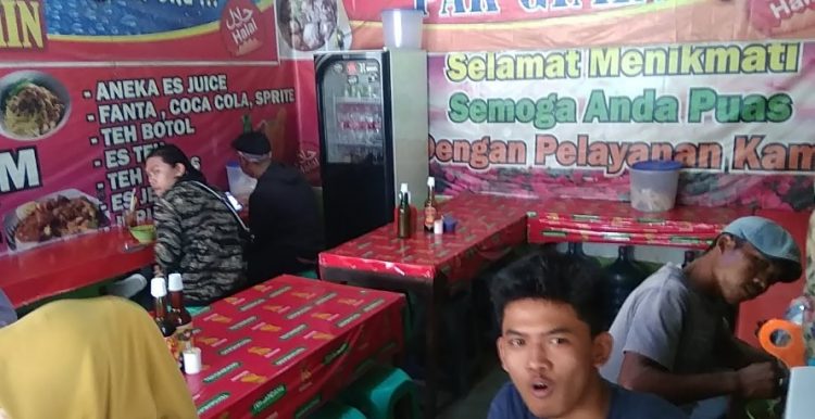 kuliner enak di brebes, resto di brebes, restoran di brebes, rumah makan di brebes, tempat makan di brebes, tempat makan enak di brebes, tempat wisata kuliner di brebes, top 25+ tempat makan di brebes yang enak, restoran, wisata kuliner legendaris!