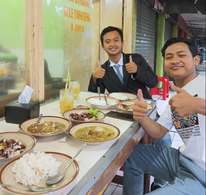 cafe di demak, kuliner khas di demak, resto di demak, restoran di demak, rumah makan di demak, tempat kuliner di demak, tempat makan di demak, tempat makan enak di demak, tempat makan khas di demak, tempat makan seafood di demak, tempat ngopi di demak, tempat nongkrong di demak, tempat wisata kuliner di demak, top 25+ tempat makan di demak paling enak & legendaris, resto, cafe, kuliner khas!